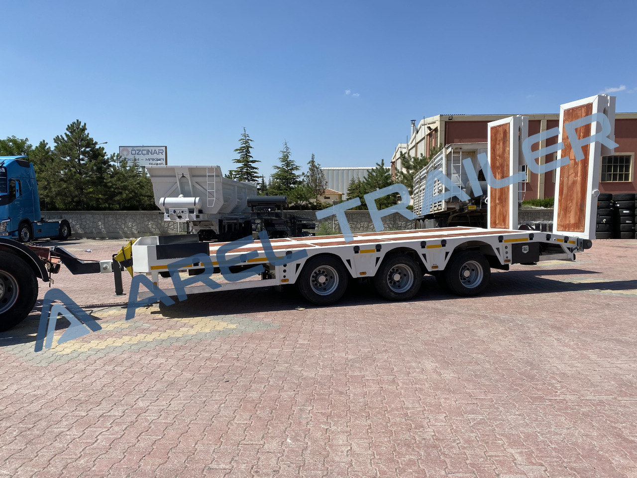 AREL TRAILER 3 AXLE TRIDEM CENTRE AXLE REMORQUE DRAWBAR - Ρυμούλκα με χαμηλό δάπεδο: φωτογραφία 3 AREL TRAILER 3 AXLE TRIDEM CENTRE AXLE REMORQUE DRAWBAR - Ρυμούλκα με χαμηλό δάπεδο: φωτογραφία 3