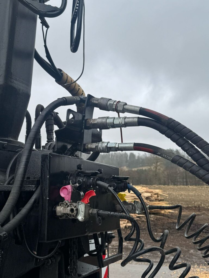 NACZEPA Z DŹWIGIEM DO DREWNA - Ημιρυμουλκούμενο μεταφοράς ξυλείας: φωτογραφία 5 NACZEPA Z DŹWIGIEM DO DREWNA - Ημιρυμουλκούμενο μεταφοράς ξυλείας: φωτογραφία 5