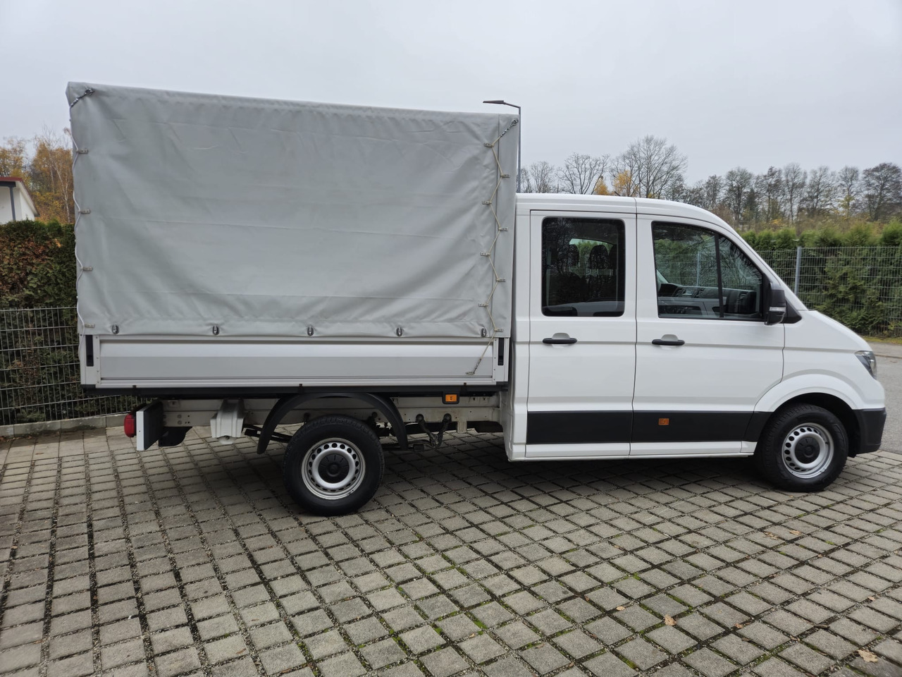 VOLKSWAGEN Crafter Pritsche 35 DOKA mittellang 4MOTION - Επαγγελματικό αυτοκίνητο με μουσαμά: φωτογραφία 4 VOLKSWAGEN Crafter Pritsche 35 DOKA mittellang 4MOTION - Επαγγελματικό αυτοκίνητο με μουσαμά: φωτογραφία 4