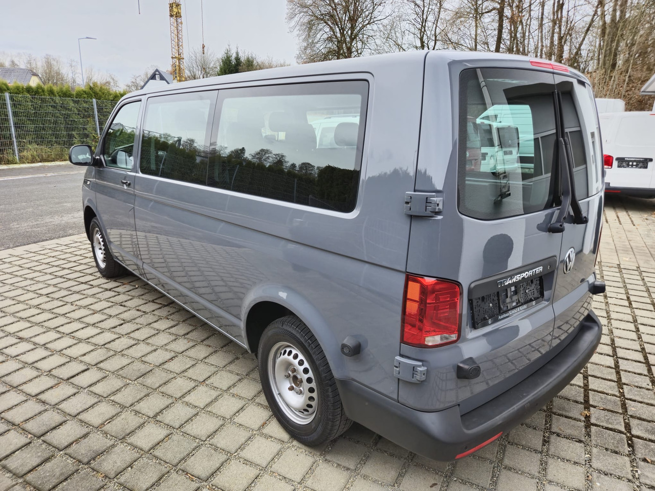 VOLKSWAGEN T6.1 Transporter Kombi LR/Navi/AppCon./6-Sitzer - Επιβατικό βαν: φωτογραφία 5 VOLKSWAGEN T6.1 Transporter Kombi LR/Navi/AppCon./6-Sitzer - Επιβατικό βαν: φωτογραφία 5