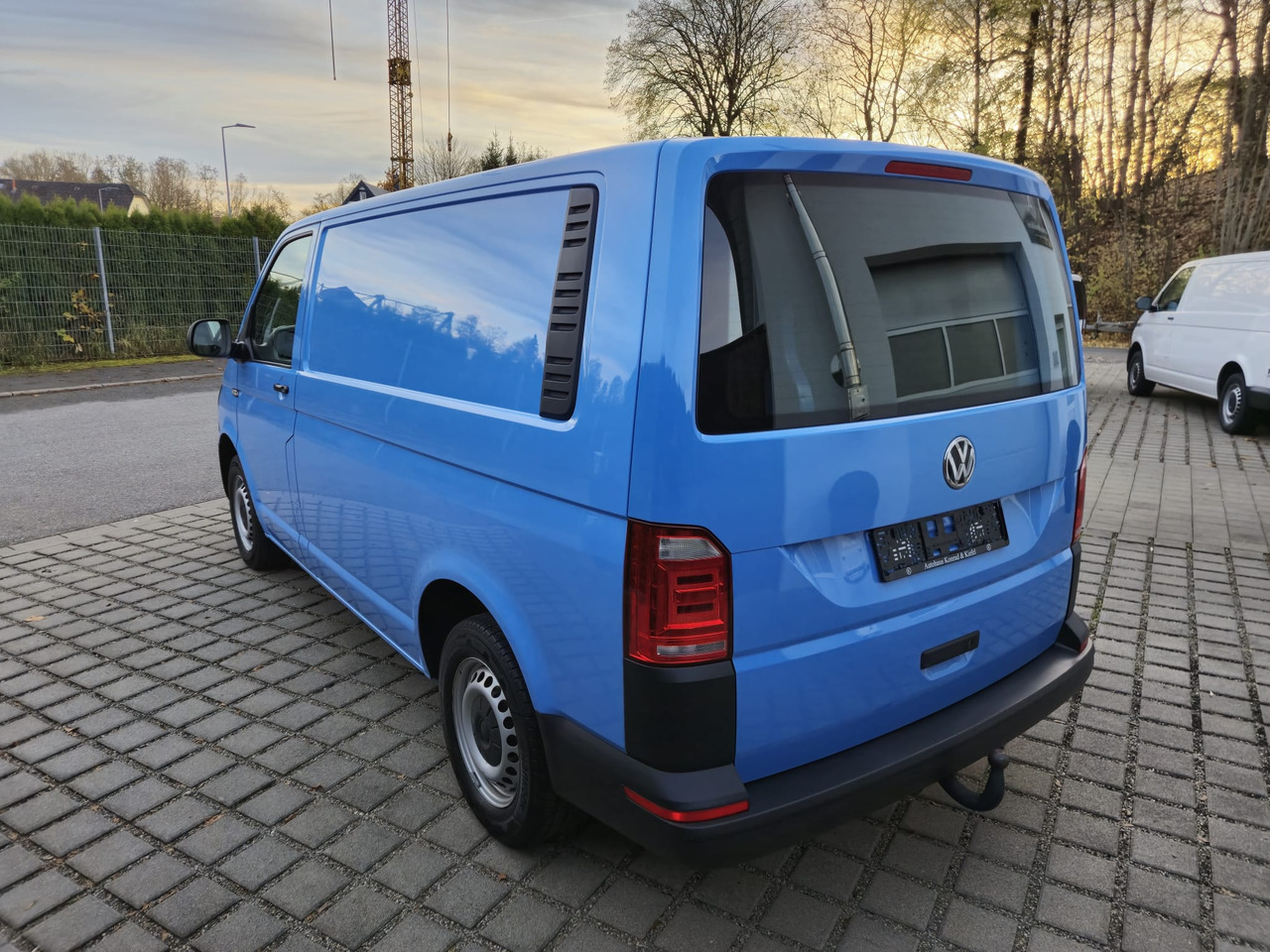 VOLKSWAGEN T6 Transporter Kasten-Kombi LED/AHK/Bluetooth - Βαν: φωτογραφία 5 VOLKSWAGEN T6 Transporter Kasten-Kombi LED/AHK/Bluetooth - Βαν: φωτογραφία 5