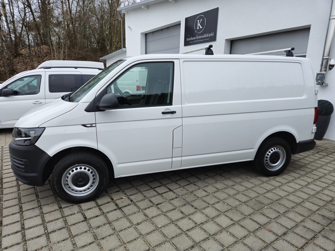 VOLKSWAGEN T6 Transporter Kasten-Kombi Standheizung - Βαν: φωτογραφία 3 VOLKSWAGEN T6 Transporter Kasten-Kombi Standheizung - Βαν: φωτογραφία 3