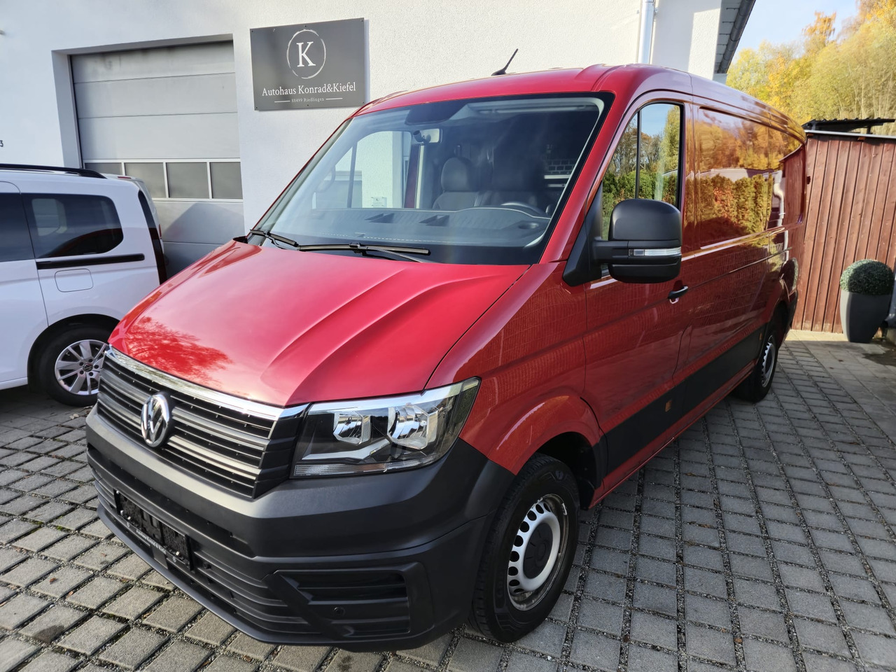 Volkswagen Crafter Kasten 35 FWD mittellang/Kamera/Navi/App - Βαν: φωτογραφία 1 Volkswagen Crafter Kasten 35 FWD mittellang/Kamera/Navi/App - Βαν: φωτογραφία 1