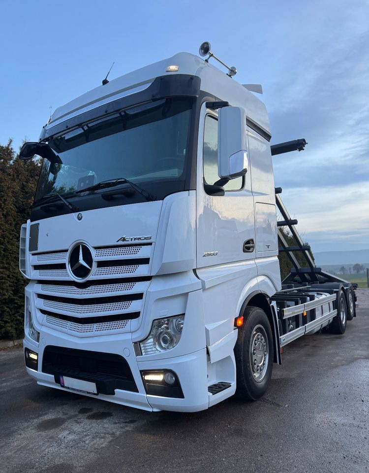 Mercedes-Benz ACTROS / 2553 / ACC / E 6 / MP 5 /TIPPER, BDF ,WYWROT / RETARDER/ GIGA SPACE/Niski Przebieg 366 Tys Km! ASO - Φορτηγό κόφα: φωτογραφία 1 Mercedes-Benz ACTROS / 2553 / ACC / E 6 / MP 5 /TIPPER, BDF ,WYWROT / RETARDER/ GIGA SPACE/Niski Przebieg 366 Tys Km! ASO - Φορτηγό κόφα: φωτογραφία 1