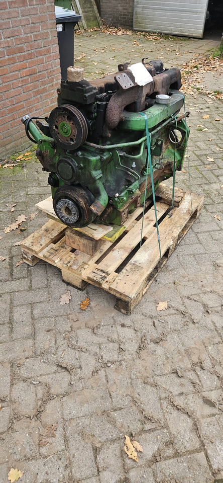 JOHN DEERE 4255 - Κινητήρας: φωτογραφία 2 JOHN DEERE 4255 - Κινητήρας: φωτογραφία 2