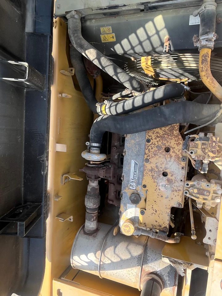 CATERPILLAR 323DL - Ερπυστριοφόρος εκσκαφέας: φωτογραφία 4 CATERPILLAR 323DL - Ερπυστριοφόρος εκσκαφέας: φωτογραφία 4