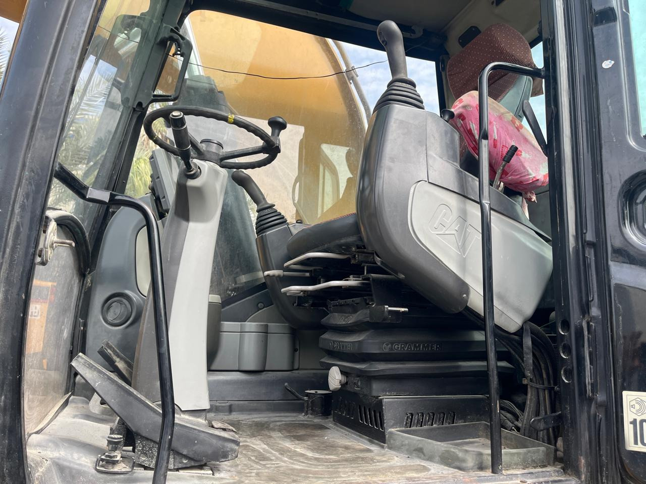 CATERPILLAR M318D - Τροχοφόρος εκσκαφέας: φωτογραφία 2 CATERPILLAR M318D - Τροχοφόρος εκσκαφέας: φωτογραφία 2