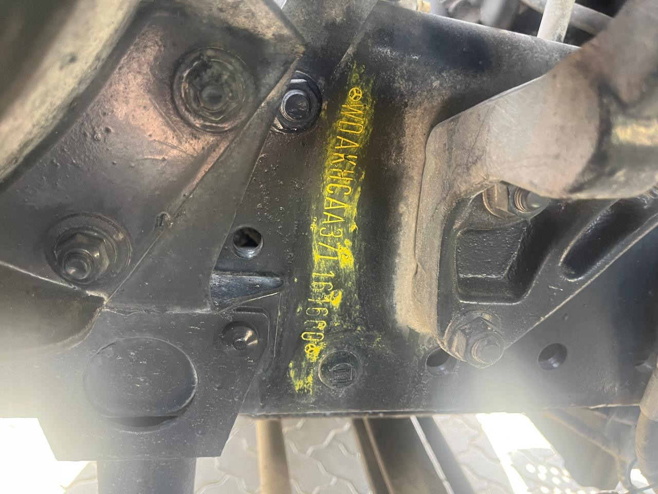 MERCEDES-BENZ 3332 - Τράκτορας: φωτογραφία 2 MERCEDES-BENZ 3332 - Τράκτορας: φωτογραφία 2