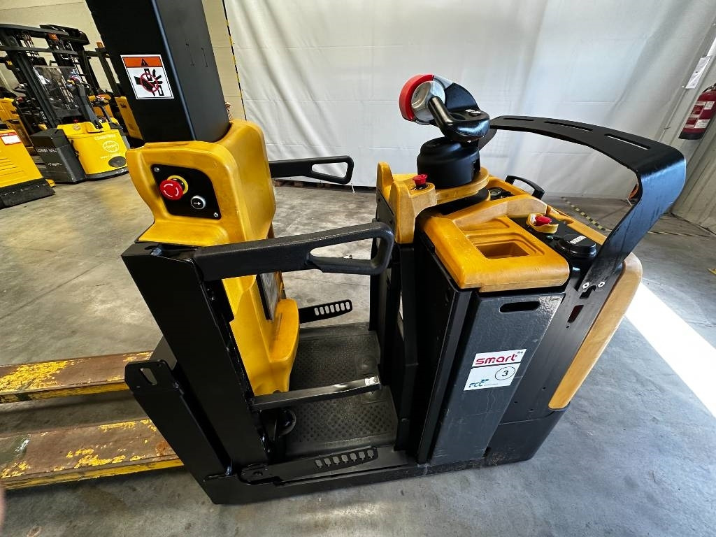 Yale MO20 - Μηχάνημα συλλογής παραγγελιών: φωτογραφία 3 Yale MO20 - Μηχάνημα συλλογής παραγγελιών: φωτογραφία 3