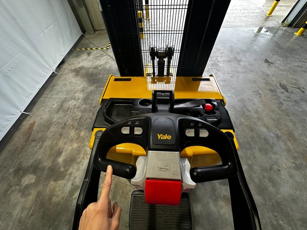 Yale MS12x - Μηχάνημα στοίβαξης: φωτογραφία 5 Yale MS12x - Μηχάνημα στοίβαξης: φωτογραφία 5