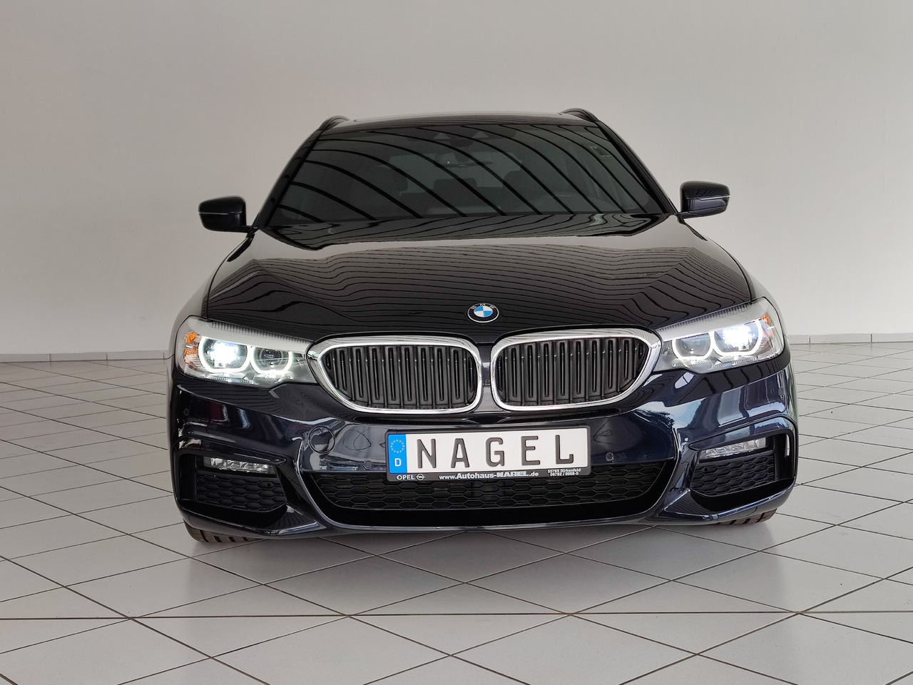 BMW 520 d xDrive M Sport Navi Kam Pano SHZ - Station wagon: φωτογραφία 5 BMW 520 d xDrive M Sport Navi Kam Pano SHZ - Station wagon: φωτογραφία 5