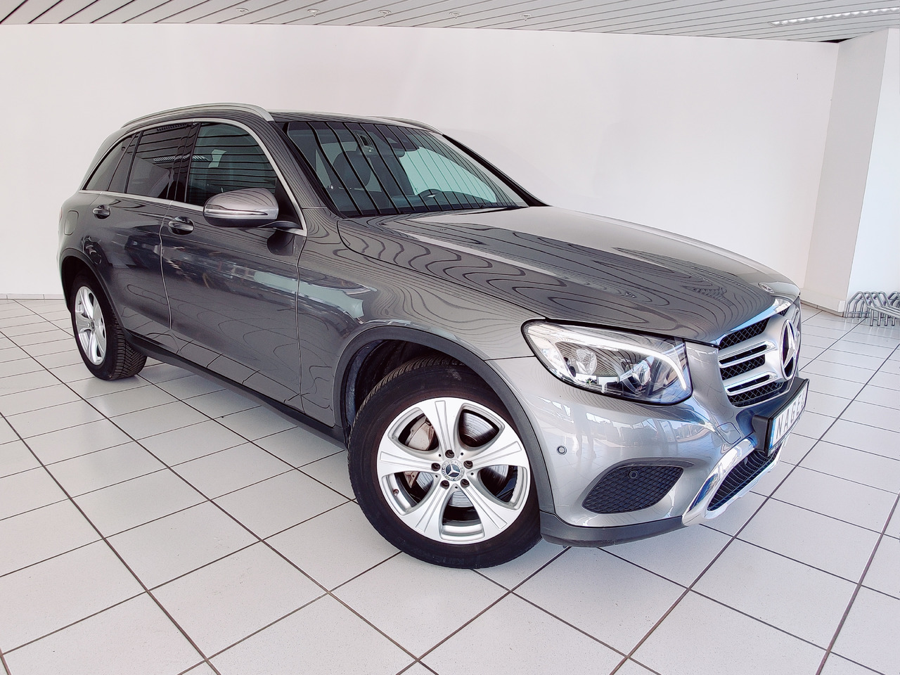 Mercedes-Benz GLC 220 d 4Matic AHK Navi RüKam SHZ - SUV: φωτογραφία 3 Mercedes-Benz GLC 220 d 4Matic AHK Navi RüKam SHZ - SUV: φωτογραφία 3