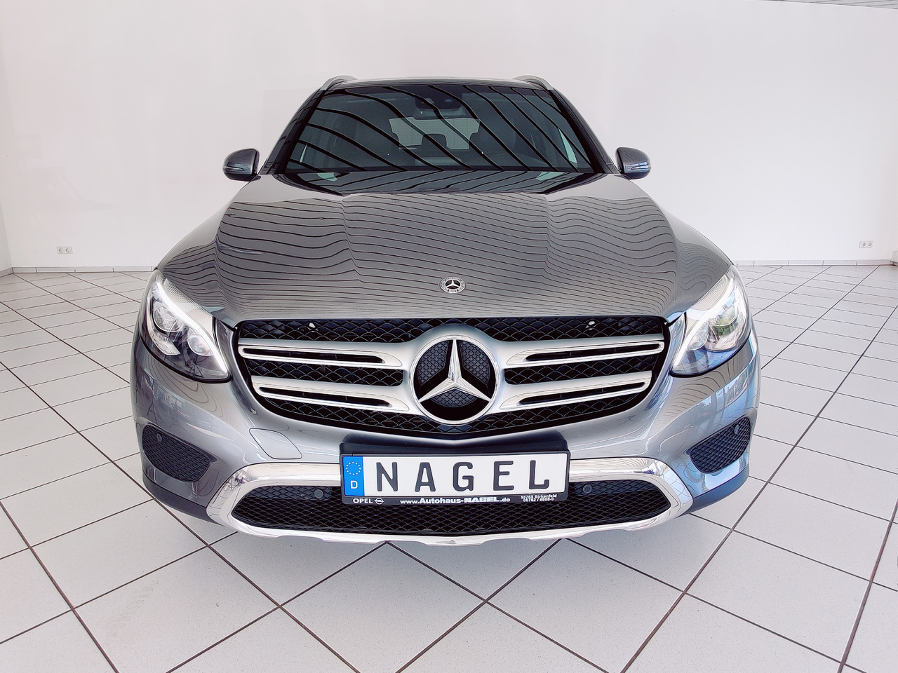 Mercedes-Benz GLC 220 d 4Matic AHK Navi RüKam SHZ - SUV: φωτογραφία 4 Mercedes-Benz GLC 220 d 4Matic AHK Navi RüKam SHZ - SUV: φωτογραφία 4