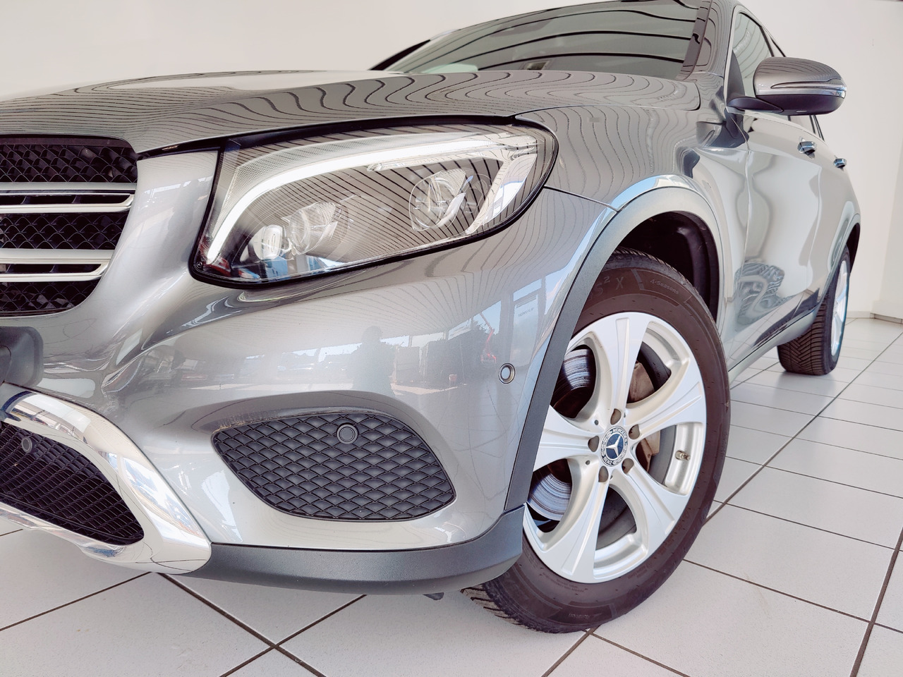 Mercedes-Benz GLC 220 d 4Matic AHK Navi RüKam SHZ - SUV: φωτογραφία 2 Mercedes-Benz GLC 220 d 4Matic AHK Navi RüKam SHZ - SUV: φωτογραφία 2