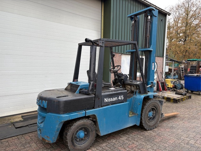 Nissan fd50 - Πετρελαιοκίνητο περονοφόρο: φωτογραφία 3 Nissan fd50 - Πετρελαιοκίνητο περονοφόρο: φωτογραφία 3