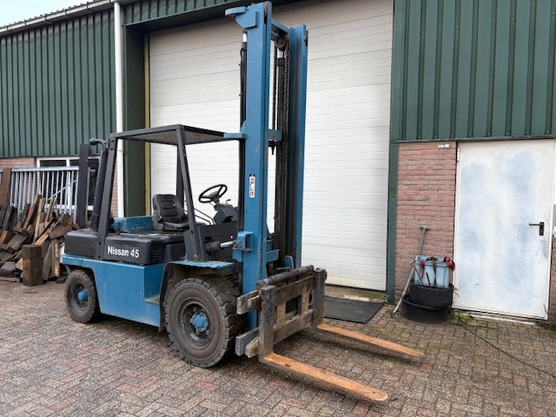 Nissan fd50 - Πετρελαιοκίνητο περονοφόρο: φωτογραφία 2 Nissan fd50 - Πετρελαιοκίνητο περονοφόρο: φωτογραφία 2