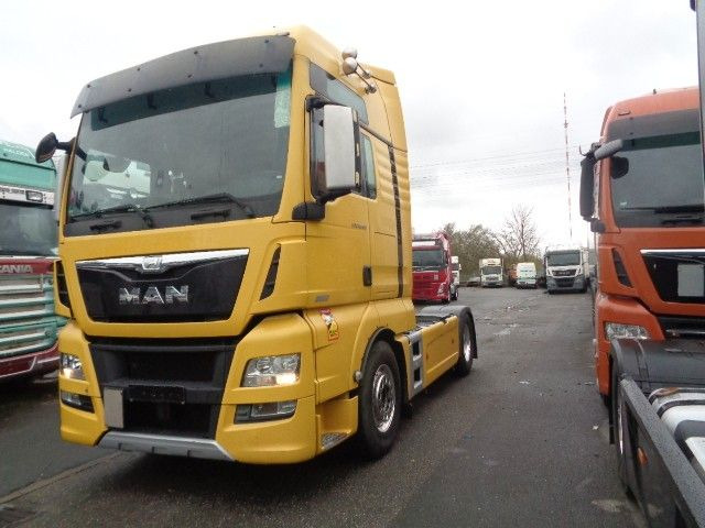 MAN XXL 520, Retarder, deutsches Fahrzeug - Τράκτορας: φωτογραφία 1 MAN XXL 520, Retarder, deutsches Fahrzeug - Τράκτορας: φωτογραφία 1