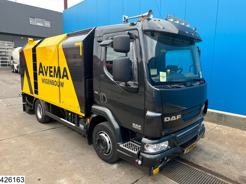 DAF LF45 250 EURO 5, Manual, Bitumen sprayer - Φορτηγό βυτιοφόρο: φωτογραφία 3 DAF LF45 250 EURO 5, Manual, Bitumen sprayer - Φορτηγό βυτιοφόρο: φωτογραφία 3