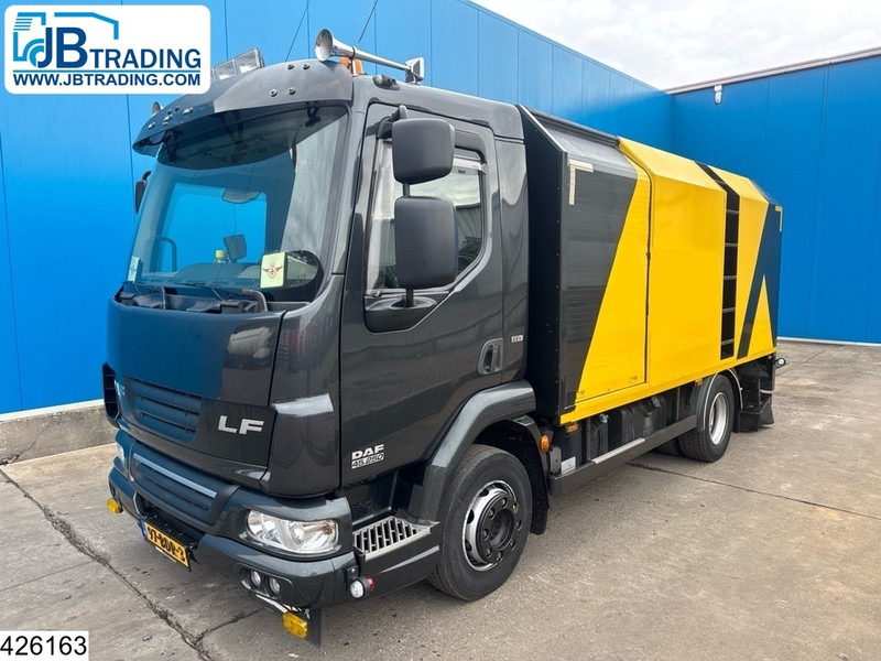 DAF LF45 250 EURO 5, Manual, Bitumen sprayer - Φορτηγό βυτιοφόρο: φωτογραφία 1 DAF LF45 250 EURO 5, Manual, Bitumen sprayer - Φορτηγό βυτιοφόρο: φωτογραφία 1
