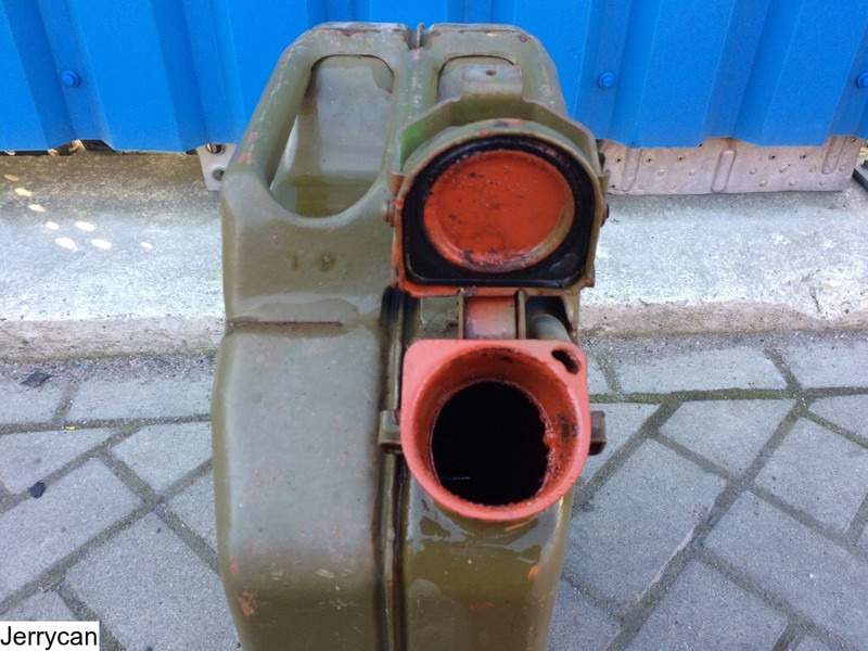 Jerrycan Jerry can 20 Liter, P 5 st 50 euro - Ρεζερβουάρ καυσίμου: φωτογραφία 5 Jerrycan Jerry can 20 Liter, P 5 st 50 euro - Ρεζερβουάρ καυσίμου: φωτογραφία 5