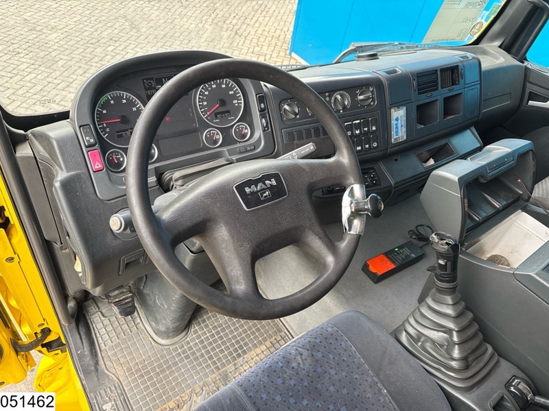 MAN TGA 35 400 8x2, Handgeschakeld, Fassi, Remote - Φορτηγό με ανοιχτή καρότσα, Φορτηγό με γερανό: φωτογραφία 5 MAN TGA 35 400 8x2, Handgeschakeld, Fassi, Remote - Φορτηγό με ανοιχτή καρότσα, Φορτηγό με γερανό: φωτογραφία 5