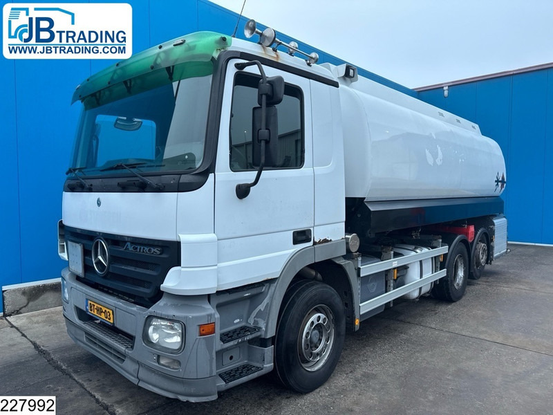 Mercedes-Benz Actros 2532 6x2, EURO 5, 23600 Liter, 5 Comp, LAG - Φορτηγό βυτιοφόρο: φωτογραφία 1 Mercedes-Benz Actros 2532 6x2, EURO 5, 23600 Liter, 5 Comp, LAG - Φορτηγό βυτιοφόρο: φωτογραφία 1