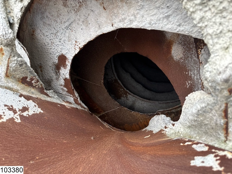 Μπετονιέρα φορτηγό Renault Kerax 370 8x4, EURO 3, Cifa, 9m3, Remote: φωτογραφία 12 Μπετονιέρα φορτηγό Renault Kerax 370 8x4, EURO 3, Cifa, 9m3, Remote: φωτογραφία 12