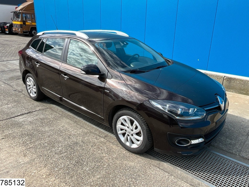 Renault ? Megane 1.5 Price includes VAT - Αυτοκίνητο: φωτογραφία 4 Renault ? Megane 1.5 Price includes VAT - Αυτοκίνητο: φωτογραφία 4