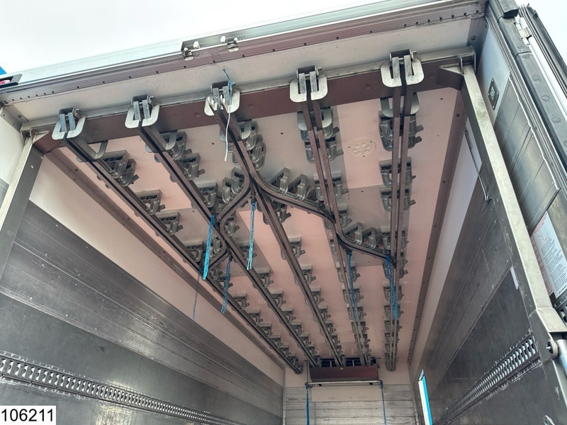 Φορτηγό ψυγείο Volvo FL 250 EURO 6, Carrier, Meat hanging rails: φωτογραφία 11
