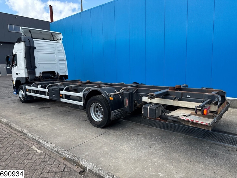 Volvo FM 330 EURO 6, BDF - Φορτηγό μεταφοράς εμπορευματοκιβωτίων/ Κινητό αμάξωμα: φωτογραφία 4 Volvo FM 330 EURO 6, BDF - Φορτηγό μεταφοράς εμπορευματοκιβωτίων/ Κινητό αμάξωμα: φωτογραφία 4