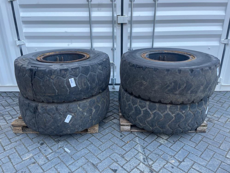 Ahlmann AZ14-BKT 17.5R25-Tire/Reifen/Band - Ελαστικά και ζάντες για Κατασκευή μηχανήματα: φωτογραφία 1 Ahlmann AZ14-BKT 17.5R25-Tire/Reifen/Band - Ελαστικά και ζάντες για Κατασκευή μηχανήματα: φωτογραφία 1