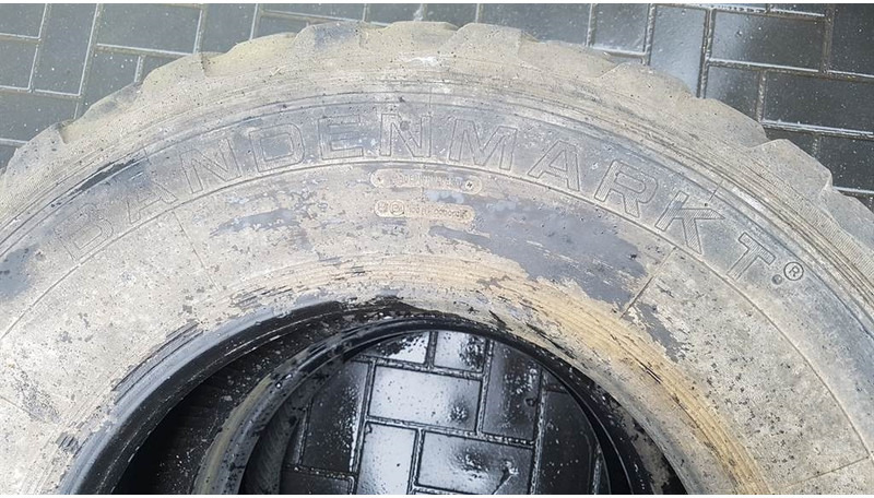 Bandenmarkt 15R22.5 - Tyre/Reifen/Band - Ελαστικό για Κατασκευή μηχανήματα: φωτογραφία 2 Bandenmarkt 15R22.5 - Tyre/Reifen/Band - Ελαστικό για Κατασκευή μηχανήματα: φωτογραφία 2