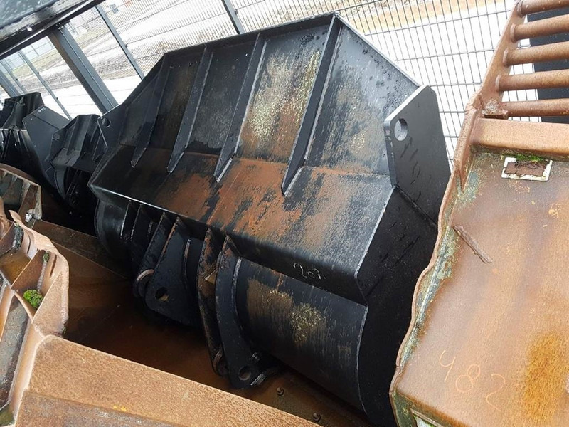 - Bucket/Schaufel/Dichte bak - Κουβάς: φωτογραφία 2 - Bucket/Schaufel/Dichte bak - Κουβάς: φωτογραφία 2