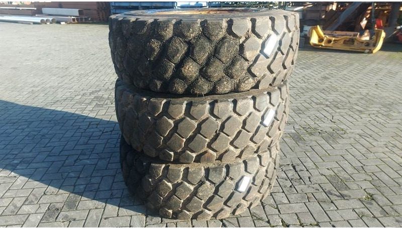 Case 521F-MTP 17.5R25-Tire/Reifen/Band - Ελαστικά και ζάντες για Κατασκευή μηχανήματα: φωτογραφία 1 Case 521F-MTP 17.5R25-Tire/Reifen/Band - Ελαστικά και ζάντες για Κατασκευή μηχανήματα: φωτογραφία 1