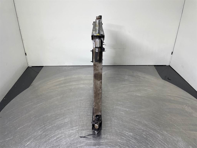 Cat 907M-444-1760-Airco condenser/Klimakondensator - Πλαίσιο/ Σασί για Κατασκευή μηχανήματα: φωτογραφία 2 Cat 907M-444-1760-Airco condenser/Klimakondensator - Πλαίσιο/ Σασί για Κατασκευή μηχανήματα: φωτογραφία 2