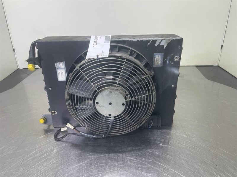 Cat 928G-Avrora - 175-ED2-0001a - Airco condenser - Πλαίσιο/ Σασί για Κατασκευή μηχανήματα: φωτογραφία 1 Cat 928G-Avrora - 175-ED2-0001a - Airco condenser - Πλαίσιο/ Σασί για Κατασκευή μηχανήματα: φωτογραφία 1