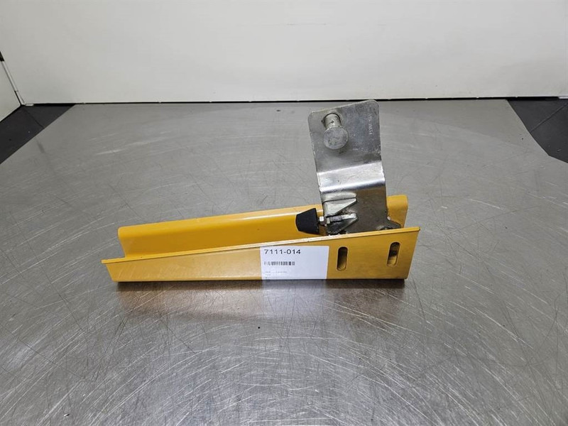 Cat 950H-312-6600/315-8034-Fender bracket/Halter/Steun - Πλαίσιο/ Σασί για Κατασκευή μηχανήματα: φωτογραφία 1 Cat 950H-312-6600/315-8034-Fender bracket/Halter/Steun - Πλαίσιο/ Σασί για Κατασκευή μηχανήματα: φωτογραφία 1