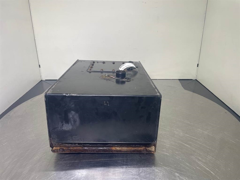 Cat TH62-142-4887-Fuel tank/Kraftstofftank - Πλαίσιο/ Σασί για Κατασκευή μηχανήματα: φωτογραφία 4 Cat TH62-142-4887-Fuel tank/Kraftstofftank - Πλαίσιο/ Σασί για Κατασκευή μηχανήματα: φωτογραφία 4