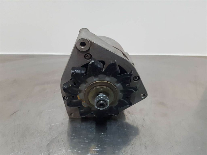 Deutz 28V 27A - Alternator/Lichtmaschine/Dynamo - Κινητήρας για Κατασκευή μηχανήματα: φωτογραφία 2 Deutz 28V 27A - Alternator/Lichtmaschine/Dynamo - Κινητήρας για Κατασκευή μηχανήματα: φωτογραφία 2