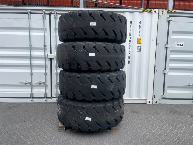 Hyundai HL740-9-Michelin 20.5R25-Tire/Reifen/Band - Ελαστικά και ζάντες για Κατασκευή μηχανήματα: φωτογραφία 1 Hyundai HL740-9-Michelin 20.5R25-Tire/Reifen/Band - Ελαστικά και ζάντες για Κατασκευή μηχανήματα: φωτογραφία 1