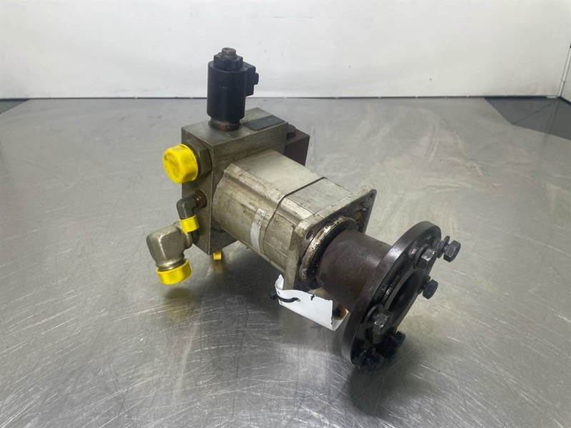 Hyundai HL757-7A-11LD-30700 / VAD0511111-Fan motor - Υδραυλικό για Κατασκευή μηχανήματα: φωτογραφία 1 Hyundai HL757-7A-11LD-30700 / VAD0511111-Fan motor - Υδραυλικό για Κατασκευή μηχανήματα: φωτογραφία 1