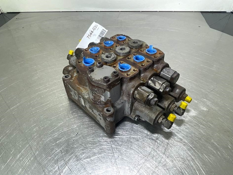 Hyundai HL757-7A-31LD-00030-WA28D7D7F1-57-Valve/Ventile - Υδραυλικό για Κατασκευή μηχανήματα: φωτογραφία 3 Hyundai HL757-7A-31LD-00030-WA28D7D7F1-57-Valve/Ventile - Υδραυλικό για Κατασκευή μηχανήματα: φωτογραφία 3