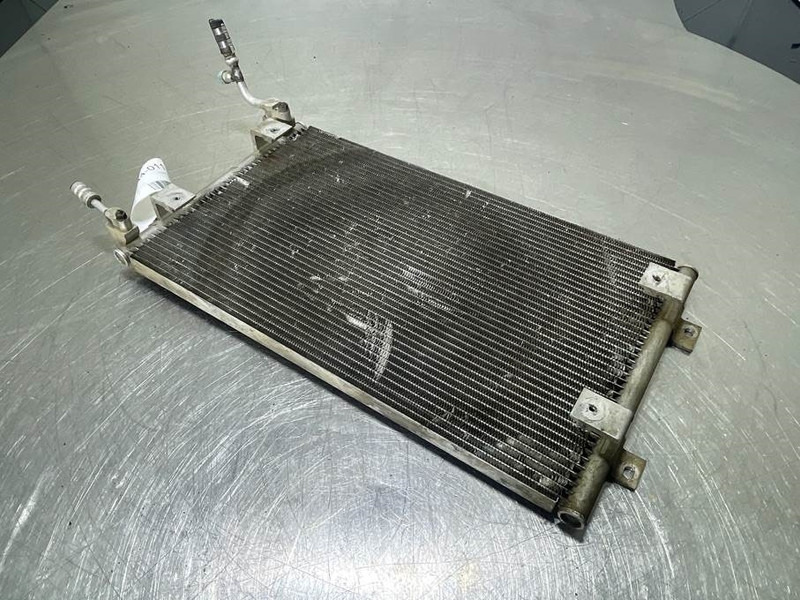 Hyundai HL757-7A-A2W01133-Airco condenser/Klimakondensator - Πλαίσιο/ Σασί για Κατασκευή μηχανήματα: φωτογραφία 5 Hyundai HL757-7A-A2W01133-Airco condenser/Klimakondensator - Πλαίσιο/ Σασί για Κατασκευή μηχανήματα: φωτογραφία 5