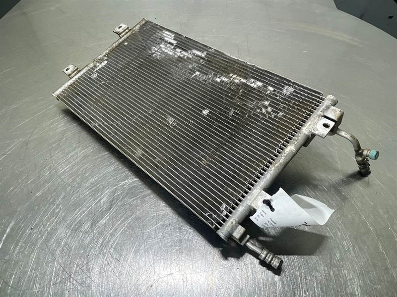 Hyundai HL757-7A-A2W01133-Airco condenser/Klimakondensator - Πλαίσιο/ Σασί για Κατασκευή μηχανήματα: φωτογραφία 2 Hyundai HL757-7A-A2W01133-Airco condenser/Klimakondensator - Πλαίσιο/ Σασί για Κατασκευή μηχανήματα: φωτογραφία 2