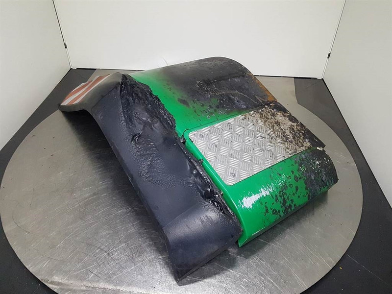 JCB 426E AGRI HT - Mud guard/Kotfluegel/Spatbord - Πλαίσιο/ Σασί για Κατασκευή μηχανήματα: φωτογραφία 2 JCB 426E AGRI HT - Mud guard/Kotfluegel/Spatbord - Πλαίσιο/ Σασί για Κατασκευή μηχανήματα: φωτογραφία 2