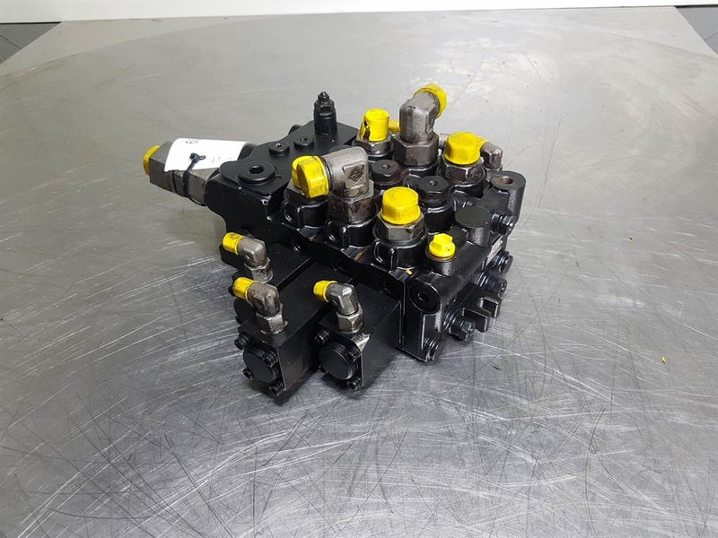 Kramer 10001810942-Bucher Hydraulics 200033434010-Valve - Υδραυλικό για Κατασκευή μηχανήματα: φωτογραφία 2 Kramer 10001810942-Bucher Hydraulics 200033434010-Valve - Υδραυλικό για Κατασκευή μηχανήματα: φωτογραφία 2