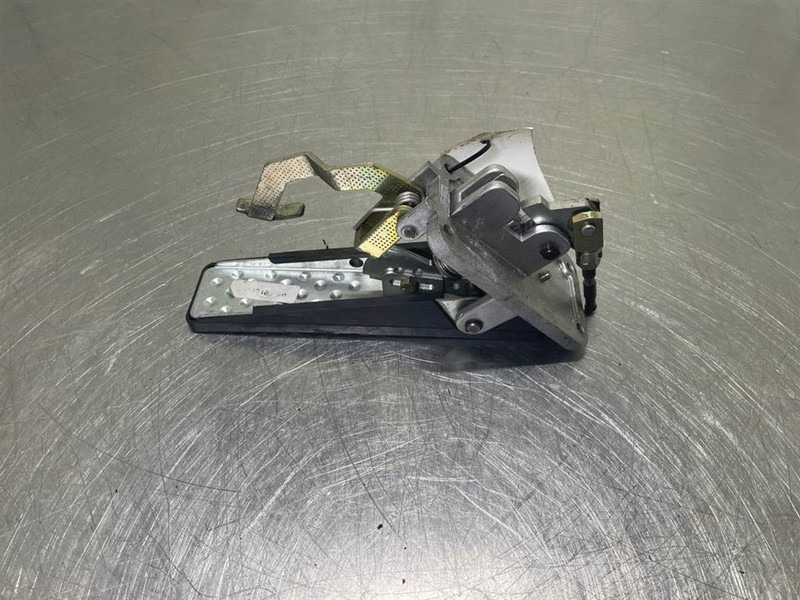 Liebherr A316-5006144-Brake pedal - Καμπίνα και εσωτερικό για Κατασκευή μηχανήματα: φωτογραφία 4 Liebherr A316-5006144-Brake pedal - Καμπίνα και εσωτερικό για Κατασκευή μηχανήματα: φωτογραφία 4