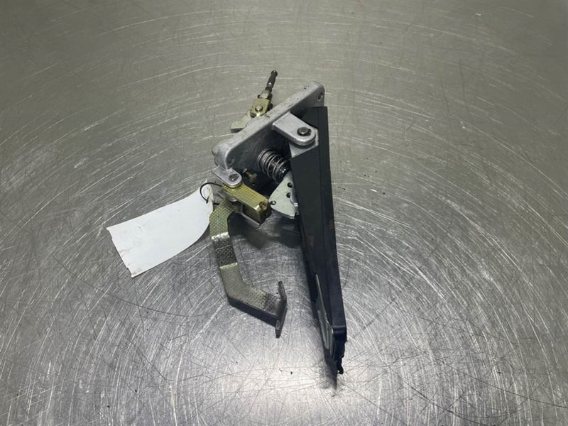 Liebherr A316-5006144-Brake pedal - Καμπίνα και εσωτερικό για Κατασκευή μηχανήματα: φωτογραφία 3 Liebherr A316-5006144-Brake pedal - Καμπίνα και εσωτερικό για Κατασκευή μηχανήματα: φωτογραφία 3