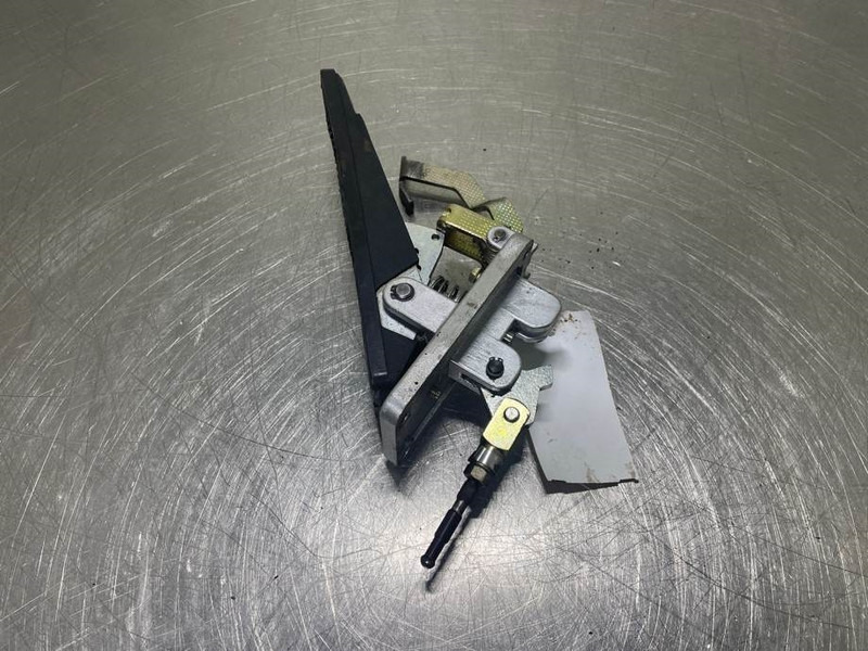 Liebherr A316-5006144-Brake pedal - Καμπίνα και εσωτερικό για Κατασκευή μηχανήματα: φωτογραφία 2 Liebherr A316-5006144-Brake pedal - Καμπίνα και εσωτερικό για Κατασκευή μηχανήματα: φωτογραφία 2