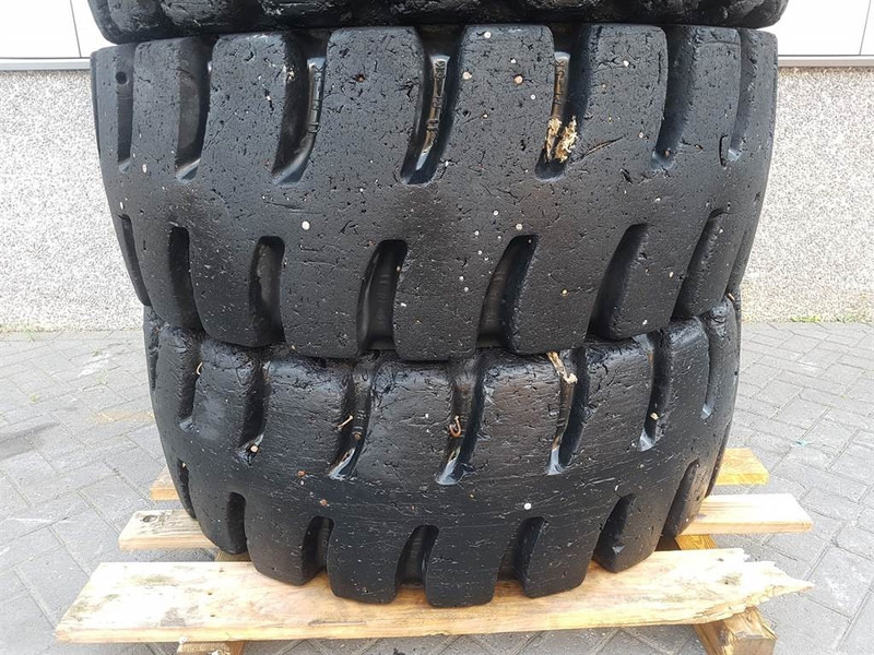 Liebherr L514 Stereo-Goodyear 17.5R25-Tire/Reifen/Band - Ελαστικό για Κατασκευή μηχανήματα: φωτογραφία 4 Liebherr L514 Stereo-Goodyear 17.5R25-Tire/Reifen/Band - Ελαστικό για Κατασκευή μηχανήματα: φωτογραφία 4